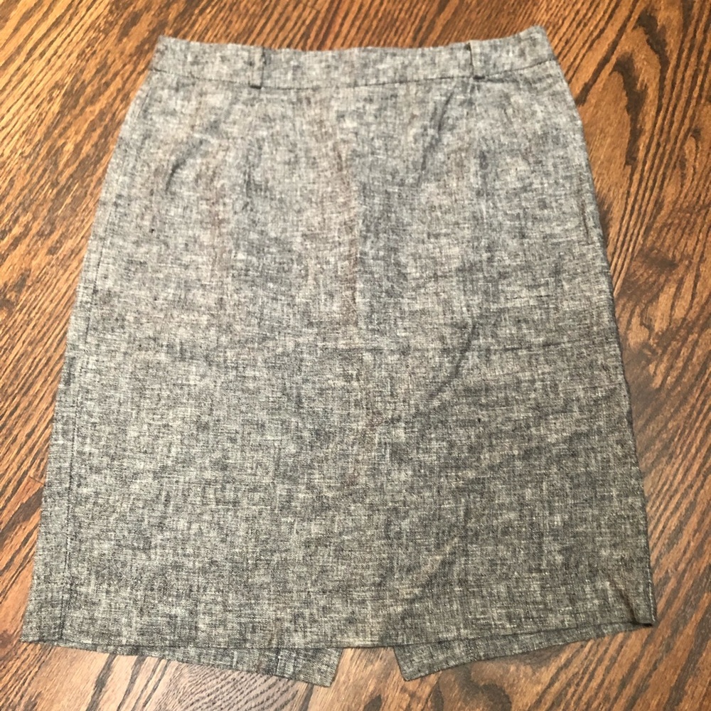 Light gray linen pencil skirt